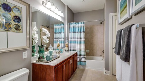 bathroomBathroom with vanity and tub/shower